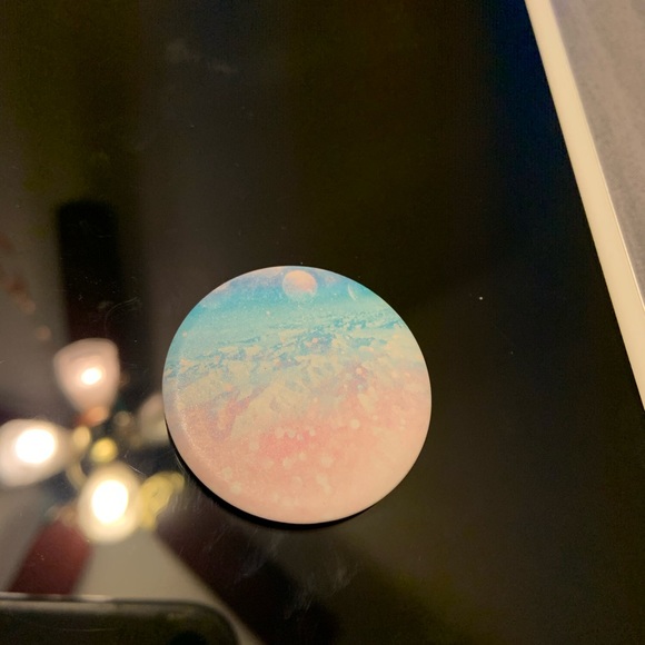 snowy mountain pop socket plate - Picture 1 of 2
